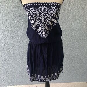 VENUS Strapless Dress in Navy with White Embroidery